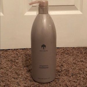Nu Skin Weightless Conditioner
